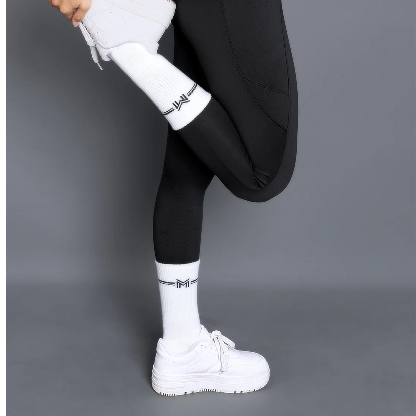 MAXIMILIAN 1 PAR DE CALCETAS DEPORTIVAS MOD. RISE